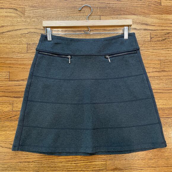 Athleta Strata Ponte Skirt Sz S Gray Knit Stretch Active Stretch Pockets EUC - Picture 6 of 10